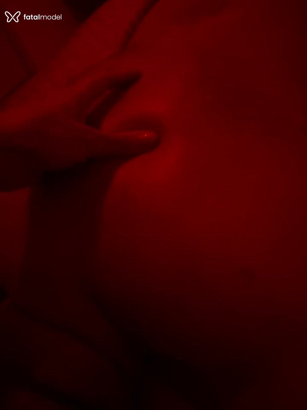 Acompanhante mulher loira (o) de olhos verdes - Natymassagens