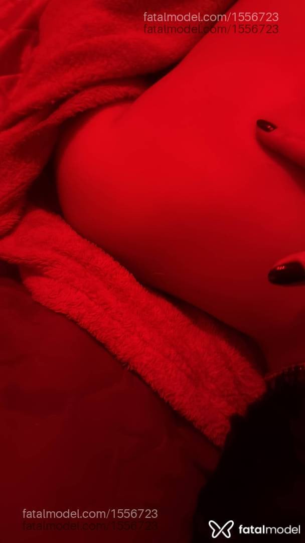 Acompanhante mulher loira (o) de olhos verdes - Natymassagista