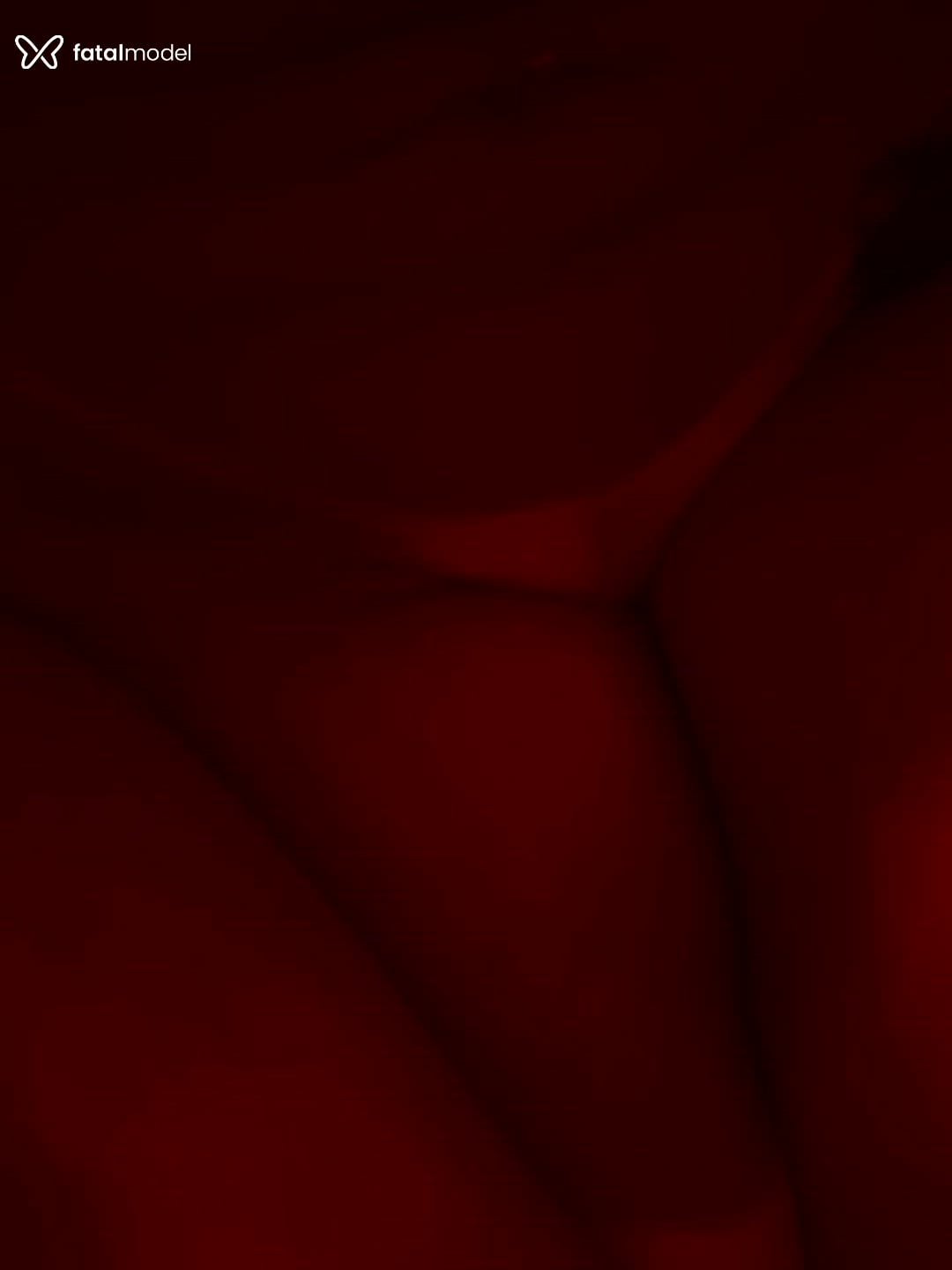 Acompanhante mulher loira (o) de olhos verdes - Natymassagens