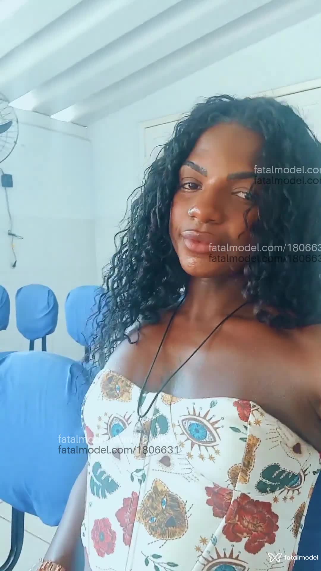 Acompanhante mulher trans morena (o) de olhos pretos em Cabo Frio - Negra Ly