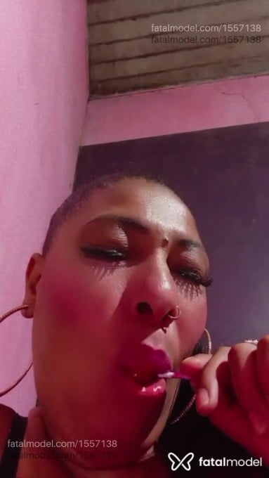 Acompanhante mulher com cabelo castanho de olhos castanhos em Pelotas Acompanhante mulher com cabelo castanho de olhos castanhos em Pelotas - Kaka rodrigues