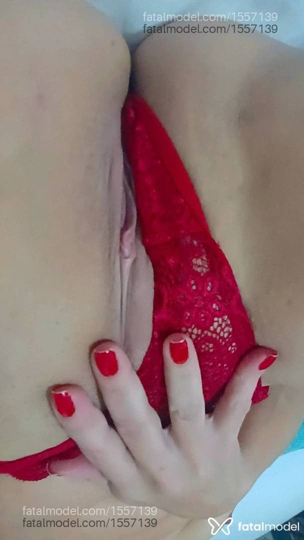 Acompanhante mulher morena (o) de olhos castanhos - Isadora