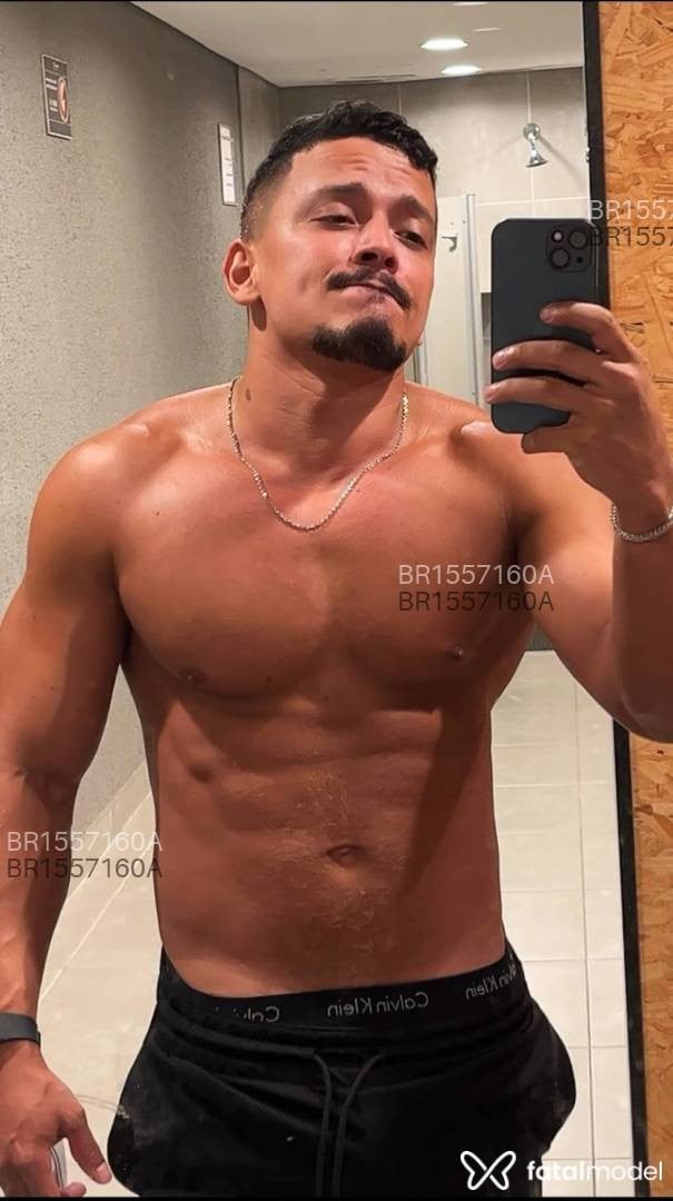Acompanhante homem morena (o) de olhos castanhos em Belo Horizonte Acompanhante homem morena (o) de olhos castanhos em Belo Horizonte - Wesley