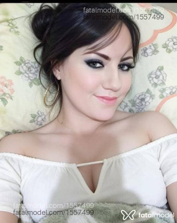 Acompanhante mulher com cabelo castanho de olhos verdes em Uberaba - Fernanda França