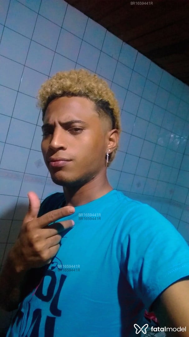 Acompanhante homem morena (o) de olhos pretos em Caxias do Sul Acompanhante homem morena (o) de olhos pretos em Caxias do Sul - Alfredo