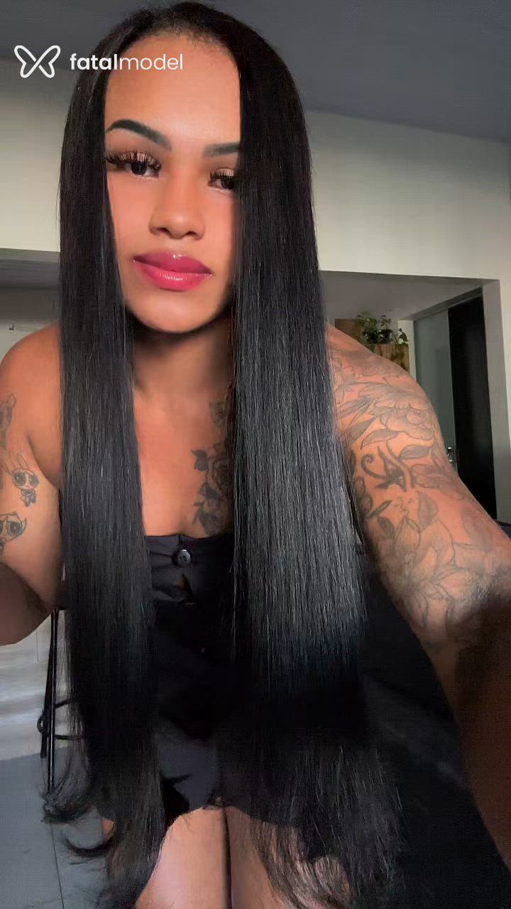 Acompanhante mulher trans morena (o) de olhos pretos em Mineiros Acompanhante mulher trans morena (o) de olhos pretos em Mineiros - Natasha Mendes
