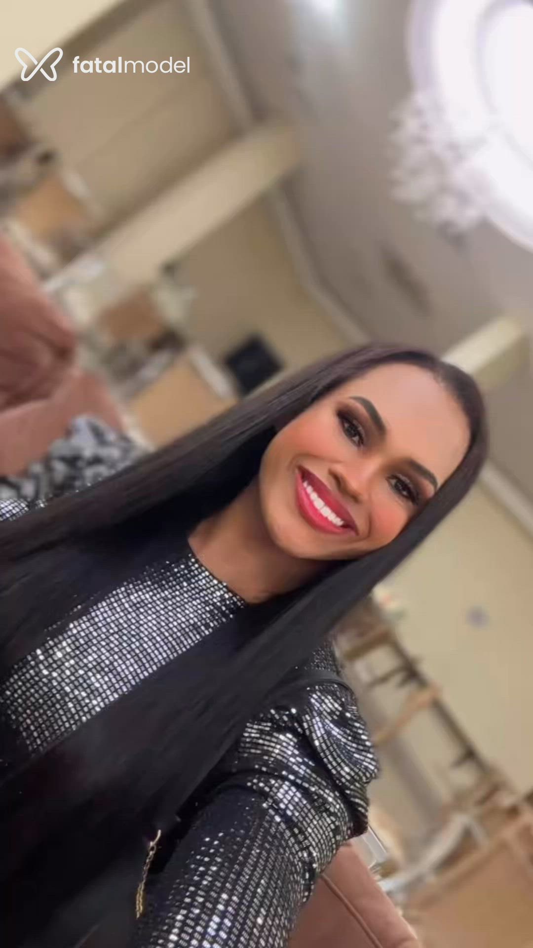 Acompanhante mulher trans morena (o) de olhos pretos - Natasha Mendes