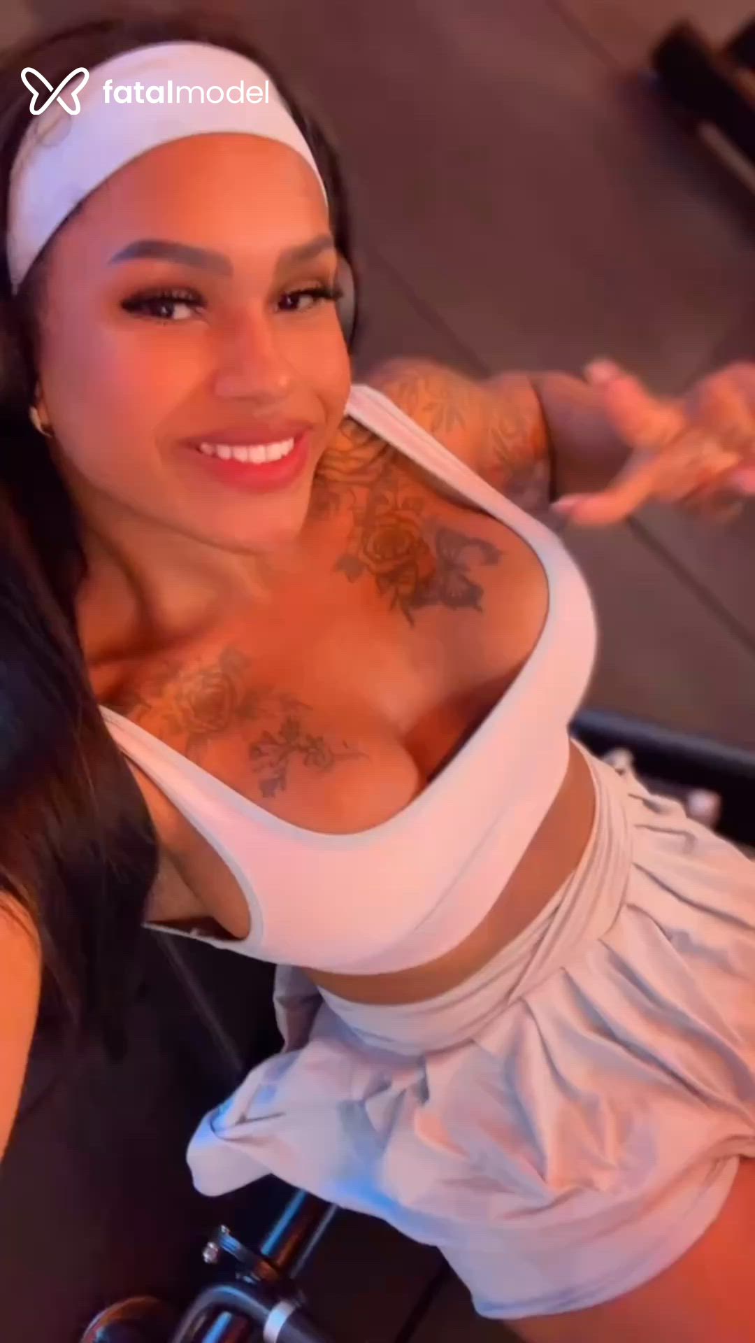Acompanhante mulher trans morena (o) de olhos pretos - Natasha Mendes