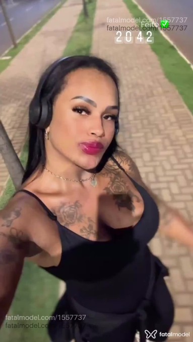 Acompanhante mulher trans morena (o) de olhos pretos em Mineiros Acompanhante mulher trans morena (o) de olhos pretos em Mineiros - Natasha Mendes