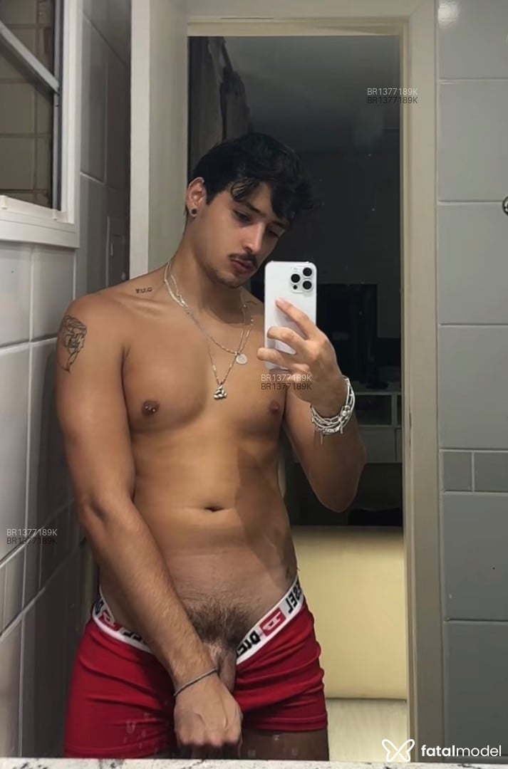 Acompanhante homem morena (o) de olhos castanhos em São Paulo - Kaio Muller