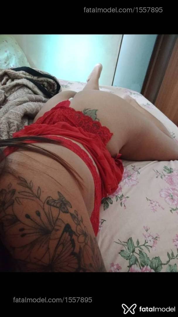 Acompanhante mulher com cabelo castanho de olhos castanhos - Zaya