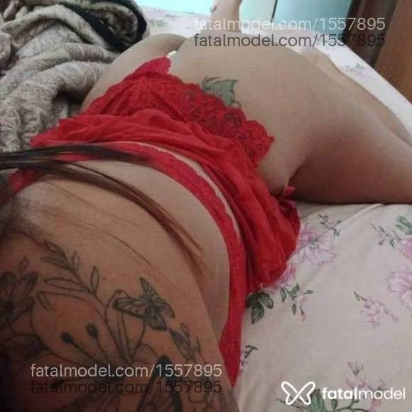 Acompanhante mulher com cabelo castanho de olhos castanhos - Zaya