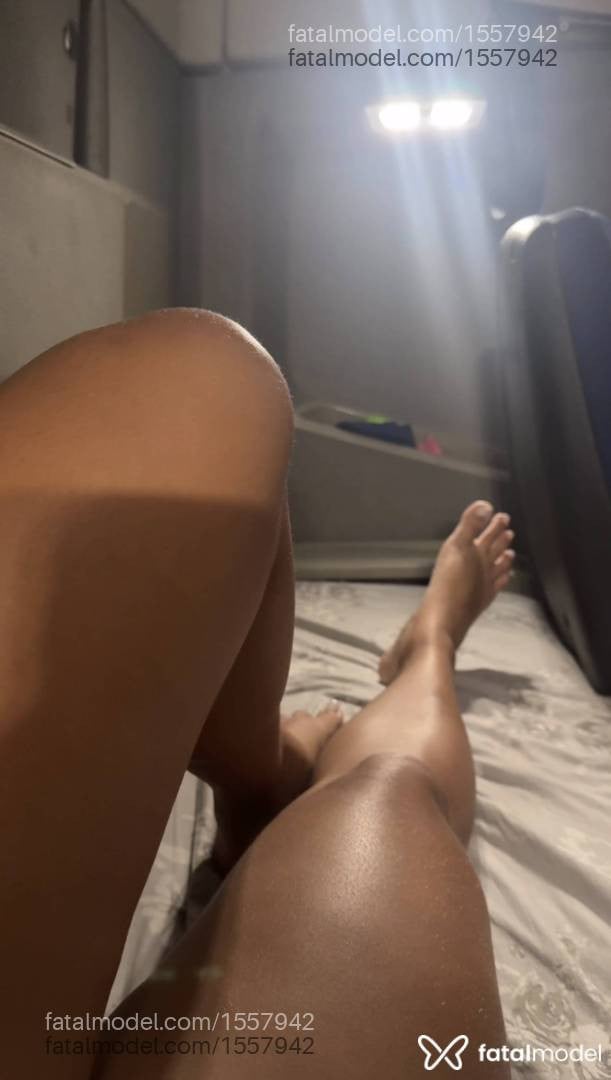 Acompanhante mulher com cabelo castanho de olhos castanhos - Liz Andrade