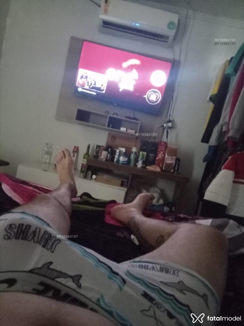 Acompanhante homem com cabelo castanho de olhos castanhos em Porto Alegre - Douglas