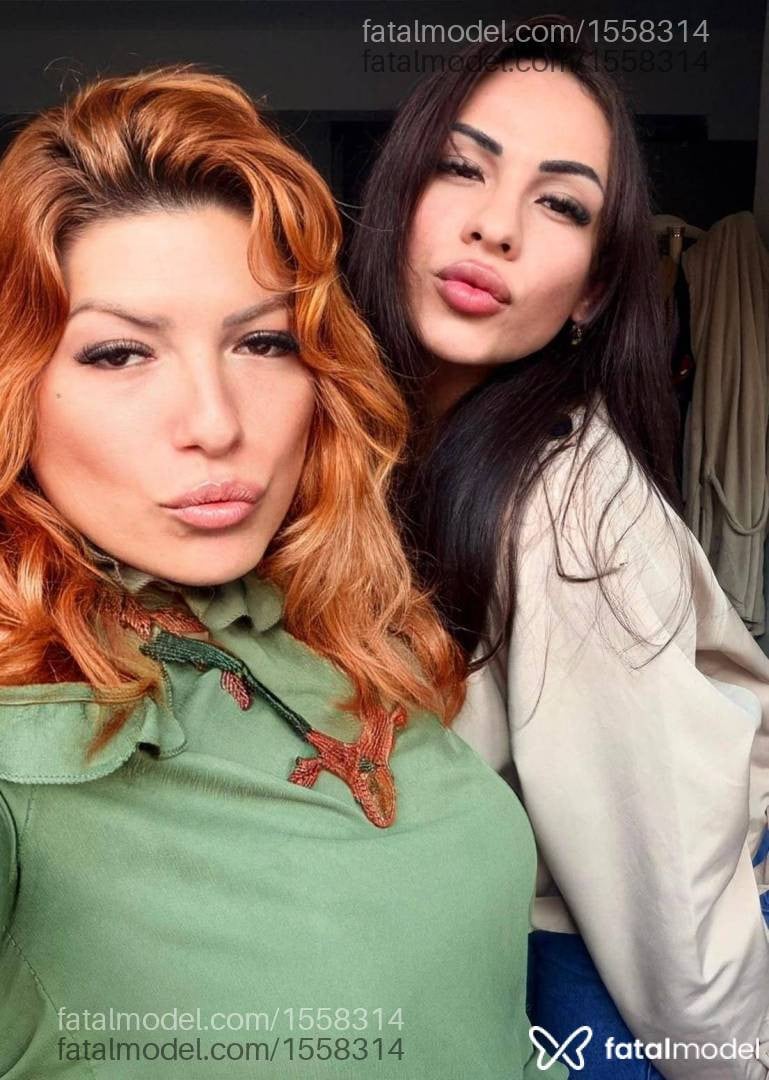 Acompanhante mulher trans morena (o) de olhos castanhos - Nicole Camni