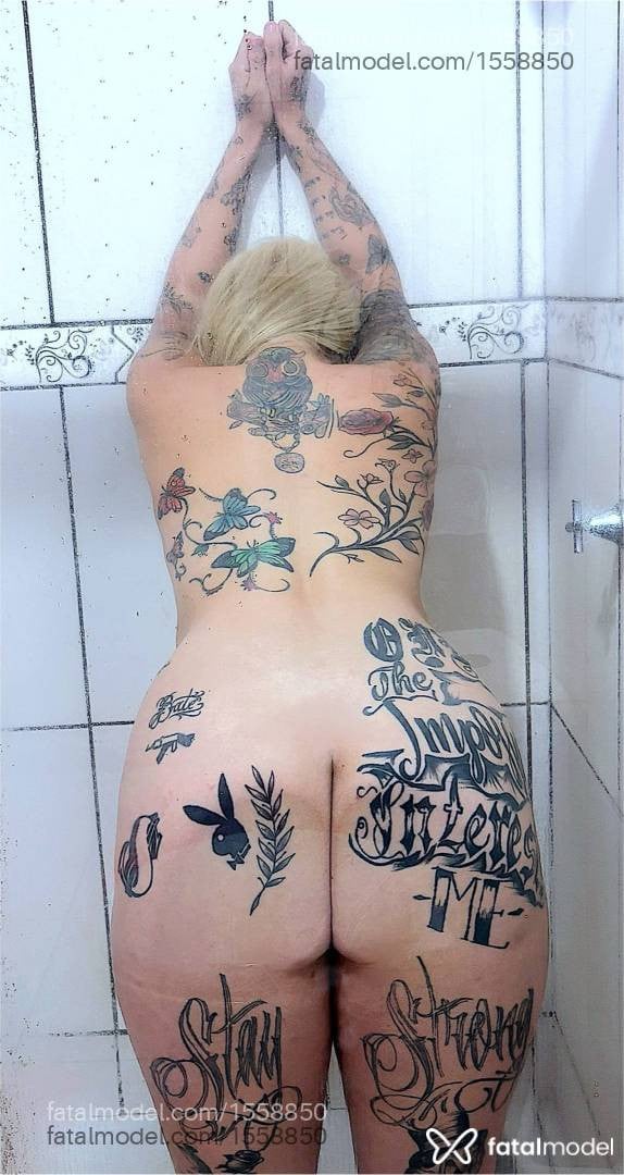 Acompanhante mulher loira (o) de olhos verdes - Leh Tatuadaa
