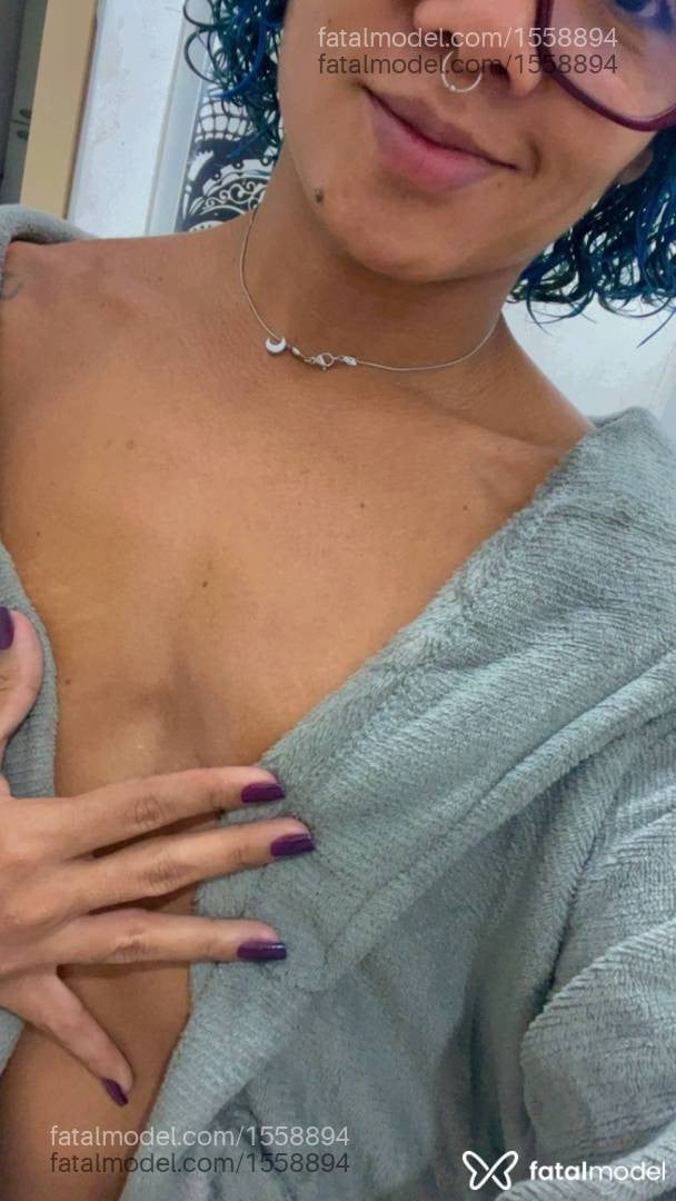 Acompanhante mulher morena (o) de olhos pretos - Fernanda Oliveira