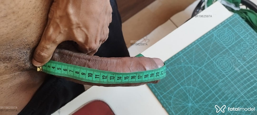 Acompanhante homem morena (o) de olhos pretos em Rio de Janeiro - Henri