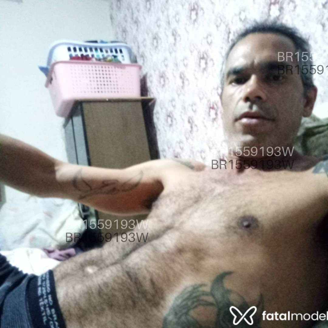 Acompanhante homem com cabelo grisalho de olhos castanhos em Virtual - Anderson