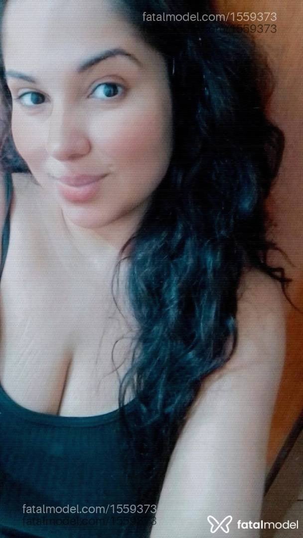 Acompanhante mulher loira (o) de olhos pretos - Patrícia Soares