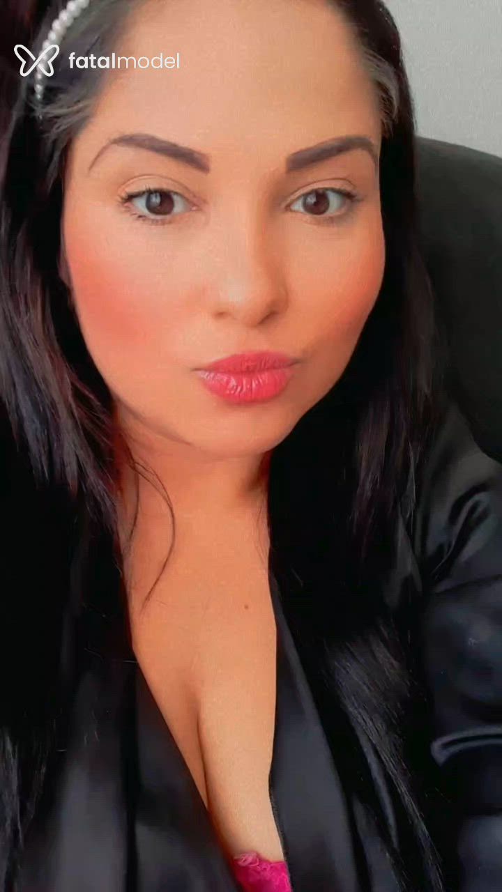 Acompanhante mulher loira (o) de olhos pretos - Patrícia Soares Acompanhante mulher loira (o) de olhos pretos - Patrícia Soares