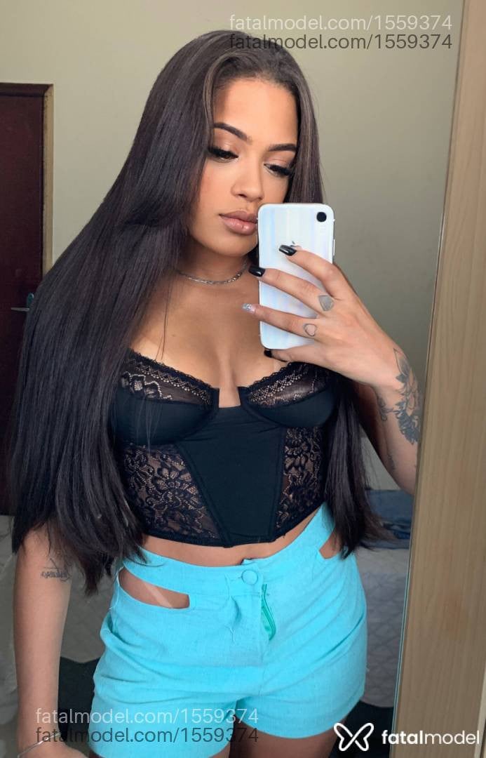 Acompanhante mulher morena (o) de olhos pretos em Caratinga - Laís