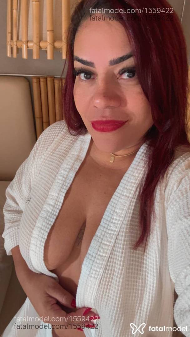 Acompanhante mulher morena (o) de olhos castanhos - Jade Marieva