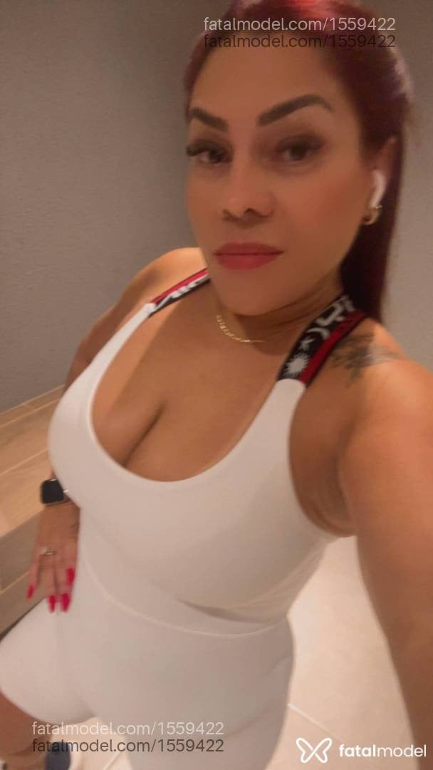 Acompanhante mulher morena (o) de olhos castanhos - Jade Marieva
