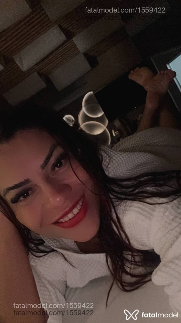 Acompanhante mulher morena (o) de olhos castanhos - Jade Marieva