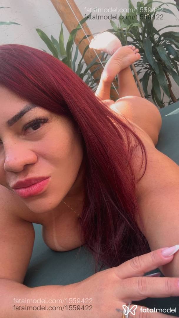 Acompanhante mulher morena (o) de olhos castanhos - Jade Marieva