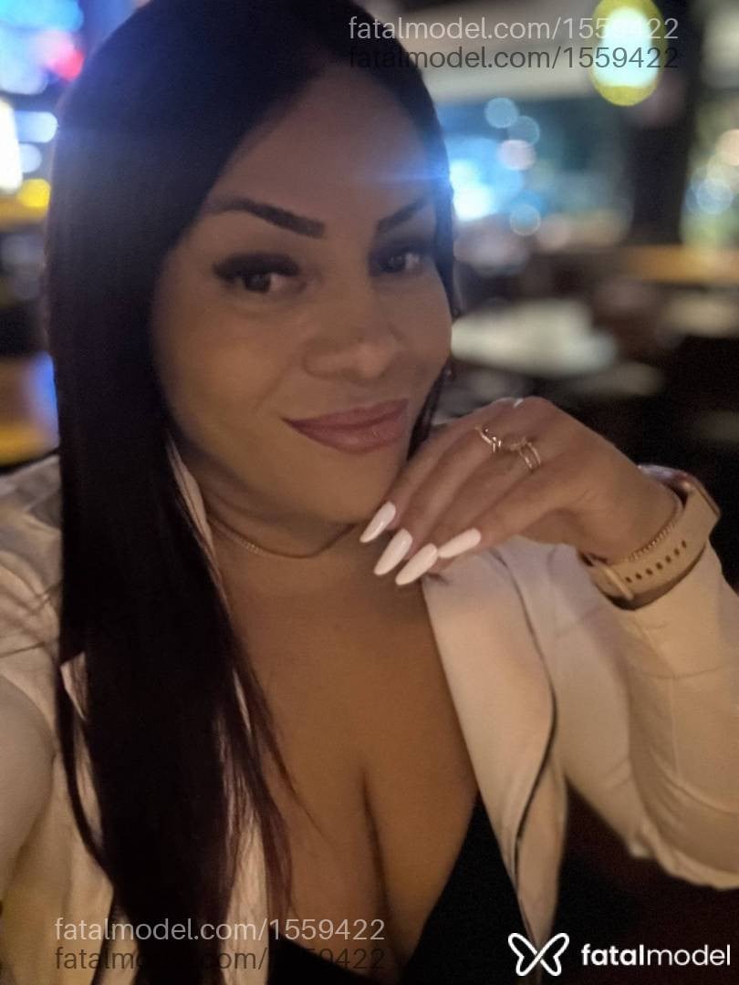Acompanhante mulher morena (o) de olhos castanhos - Jade Marieva