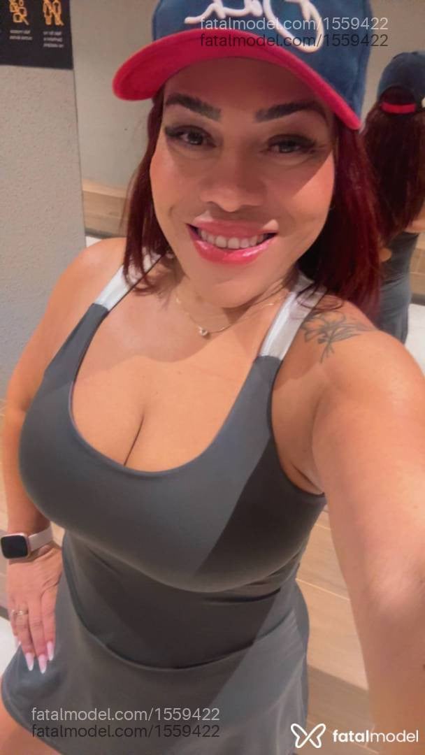 Acompanhante mulher morena (o) de olhos castanhos - Jade Marieva