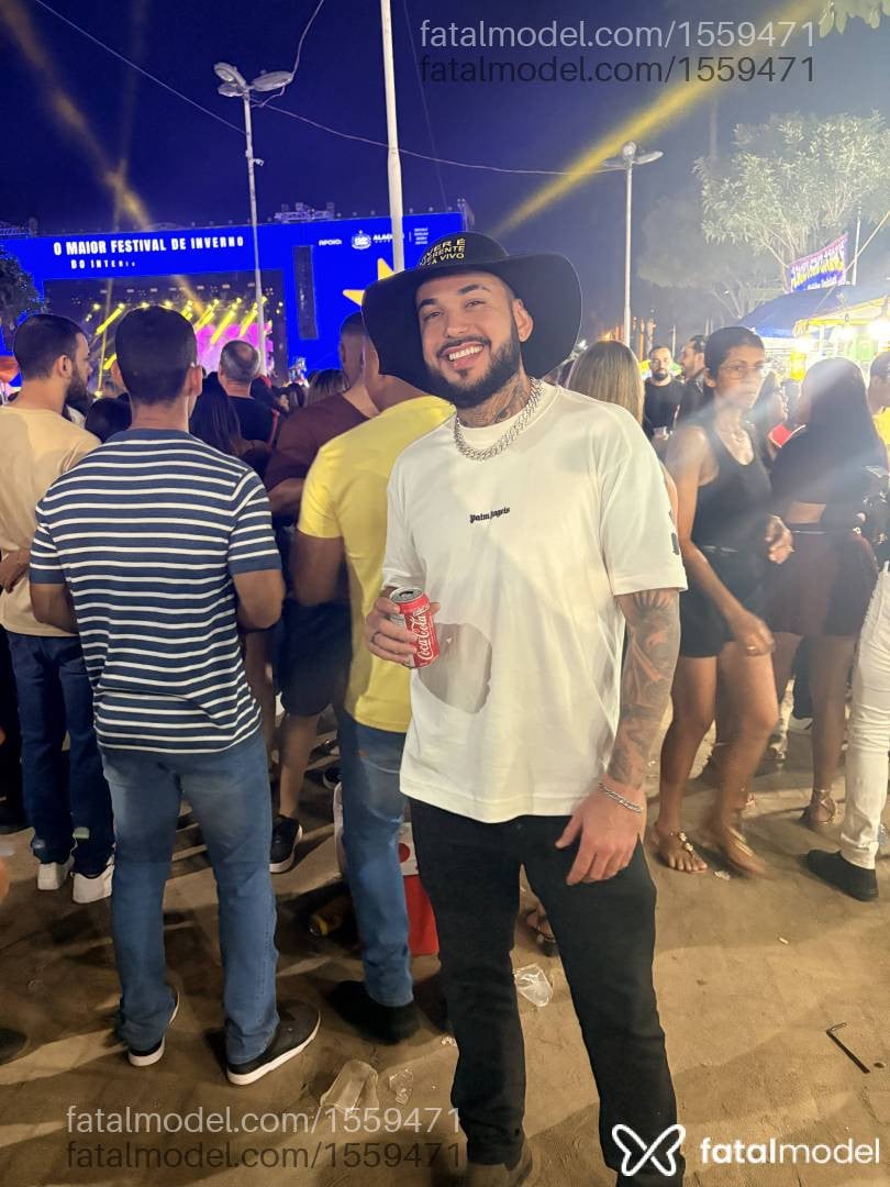 Acompanhante homem morena (o) de olhos mel - Pedro Dom