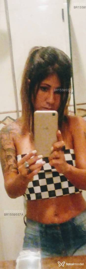 Acompanhante mulher loira (o) de olhos castanhos em Uberlândia - Isabela