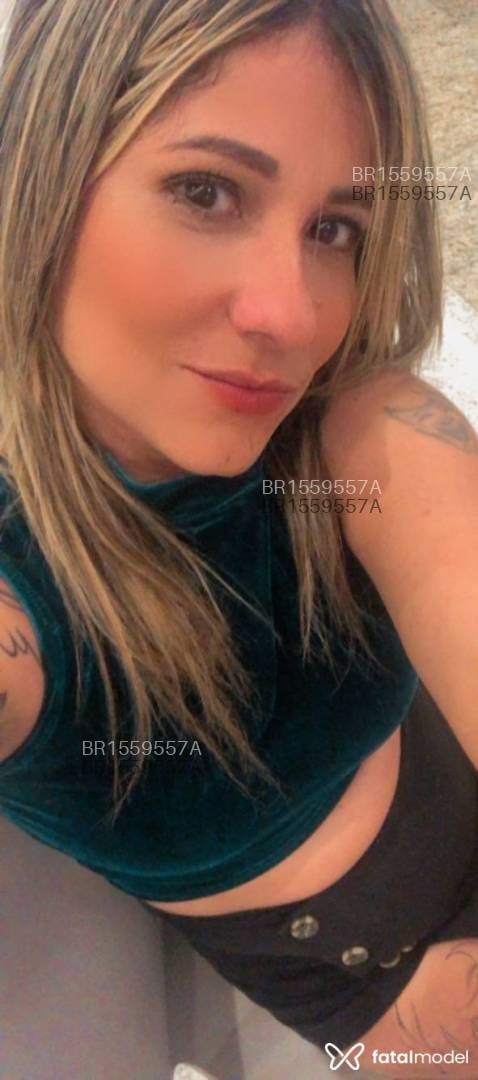 Acompanhante mulher loira (o) de olhos castanhos em Uberlândia - Isabela
