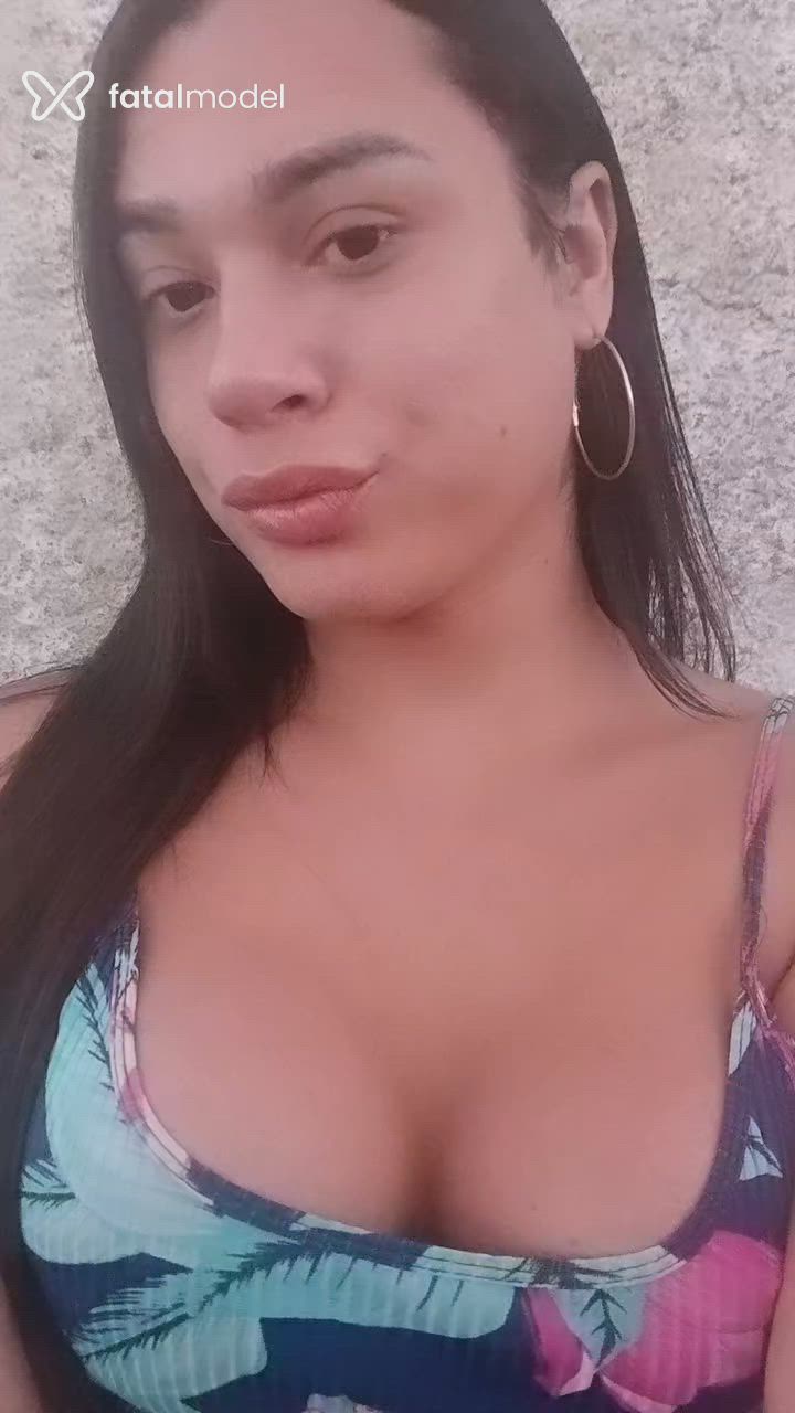 Acompanhante travesti com cabelo castanho de olhos castanhos em Barretos Acompanhante travesti com cabelo castanho de olhos castanhos em Barretos - Tessalia Rodriguez