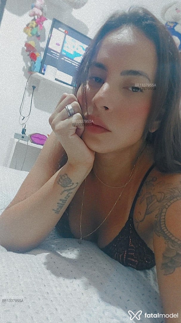 Acompanhante mulher trans com cabelo castanho de olhos castanhos em Campo Grande - Aespetacular