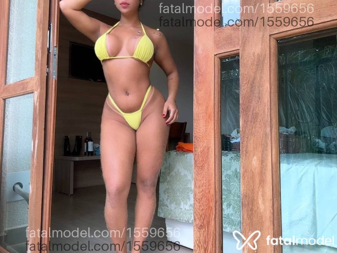 Acompanhante mulher com cabelo castanho de olhos castanhos em Manhuaçu - Elena