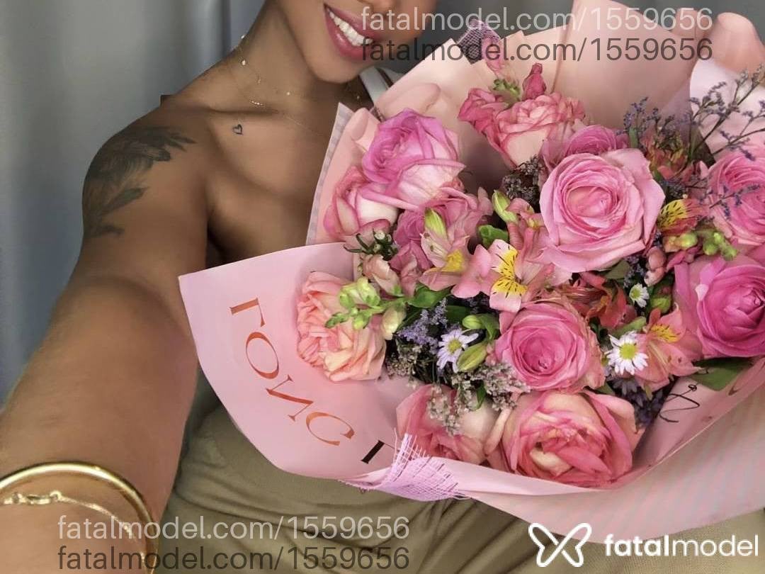 Acompanhante mulher com cabelo castanho de olhos castanhos em Manhuaçu Acompanhante mulher com cabelo castanho de olhos castanhos em Manhuaçu - Elena
