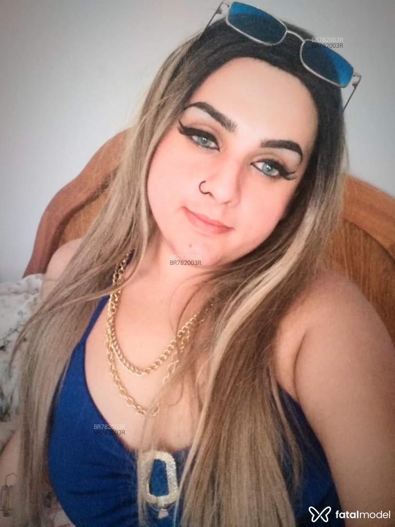 Acompanhante travesti morena (o) de olhos azuis - Helenna Acompanhante travesti morena (o) de olhos azuis - Helenna