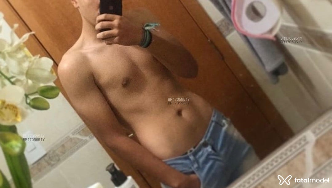 Acompanhante homem com cabelo castanho de olhos pretos em Rio Claro Acompanhante homem com cabelo castanho de olhos pretos em Rio Claro - Ezequiel Santos