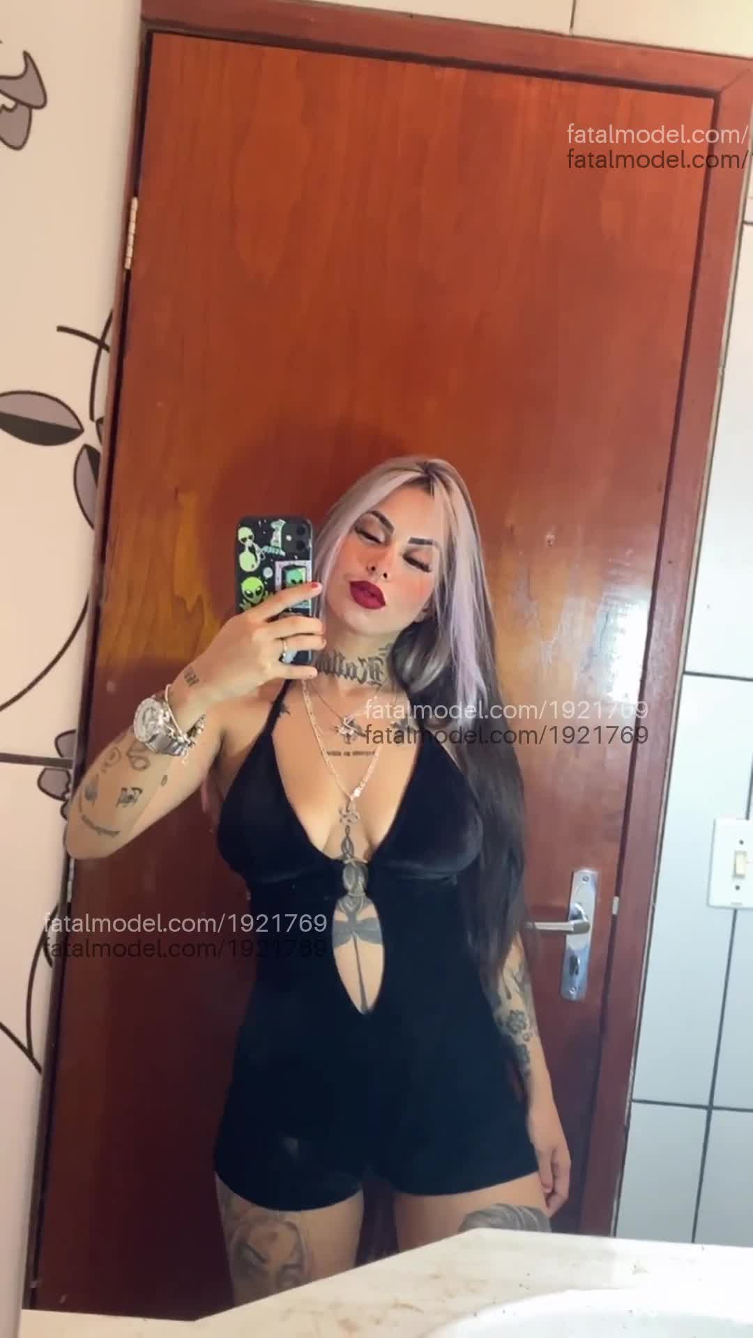 Acompanhante mulher com cabelo castanho de olhos castanhos em Belém Acompanhante mulher com cabelo castanho de olhos castanhos em Belém - Laís Prado