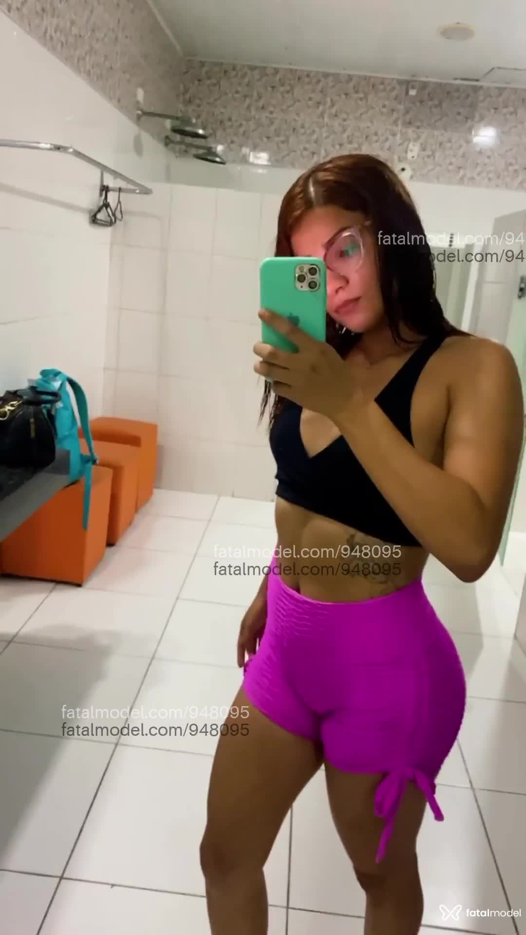 Acompanhante mulher ruiva (o) de olhos castanhos em Florianópolis - Livia Nunes