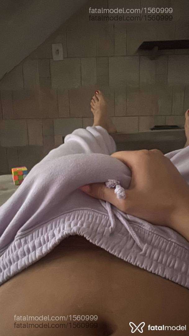 Acompanhante mulher trans morena (o) de olhos castanhos - Pietra Santos