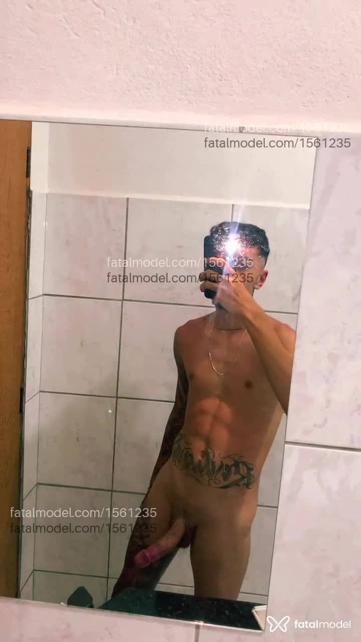 Acompanhante homem morena (o) de olhos castanhos em Belo Horizonte Acompanhante homem morena (o) de olhos castanhos em Belo Horizonte - Álvaro