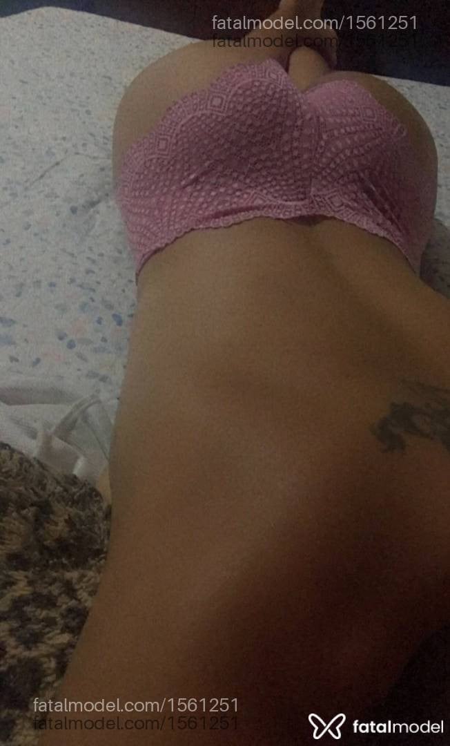 Acompanhante mulher com cabelo castanho de olhos castanhos - Melissa