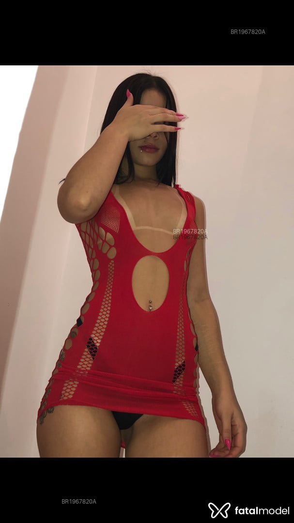 Acompanhante mulher morena (o) de olhos castanhos em Virtual Acompanhante mulher morena (o) de olhos castanhos em Virtual - Vitória