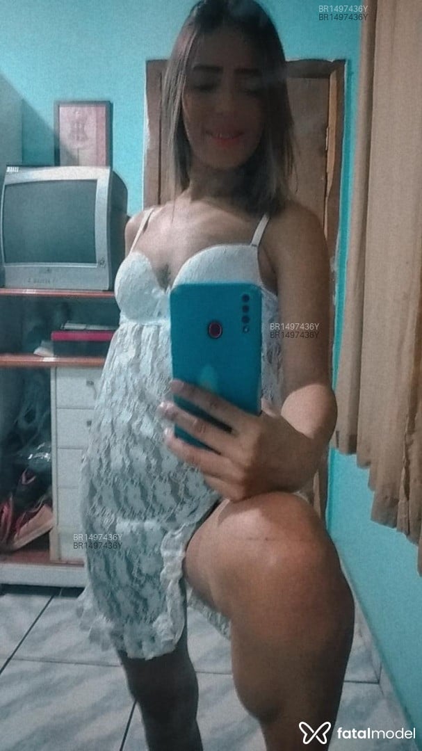 Acompanhante mulher loira (o) de olhos castanhos em Betim - Karoline