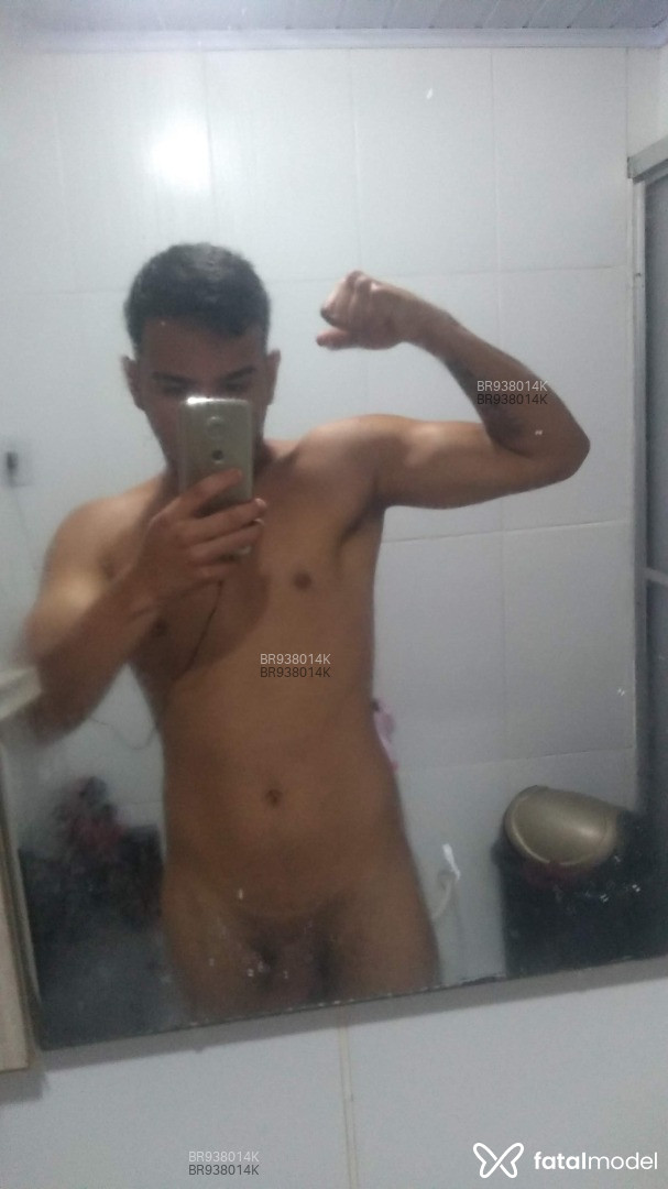 Acompanhante homem morena (o) de olhos pretos em Florianópolis - Victor Silva