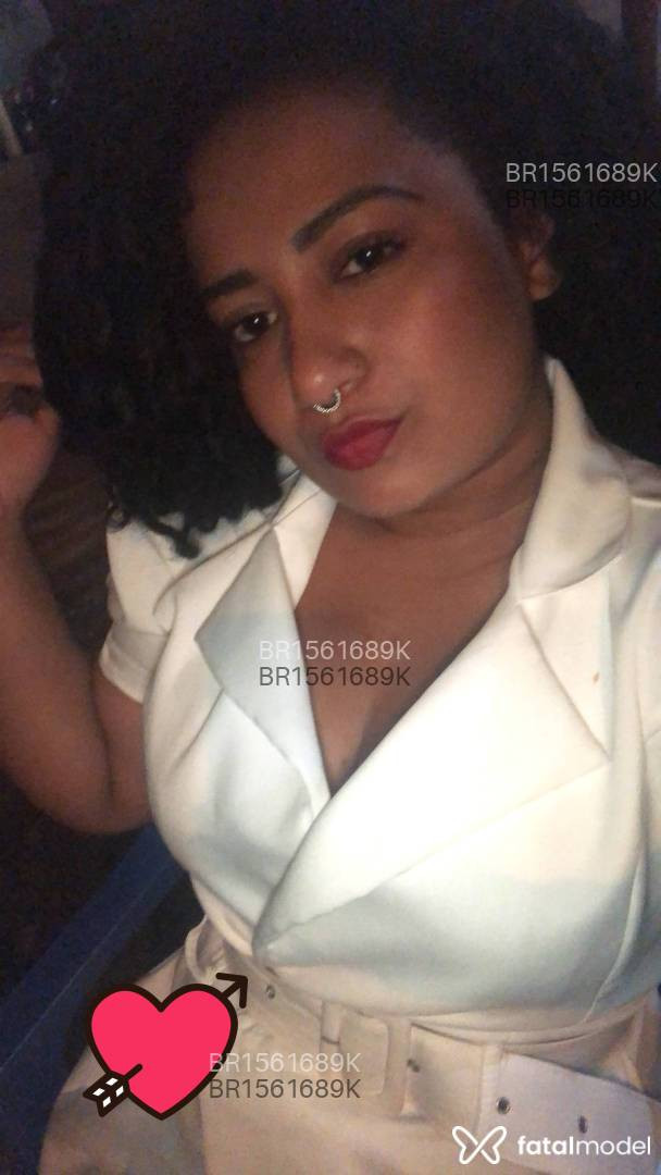Acompanhante mulher morena (o) de olhos castanhos em Virtual Acompanhante mulher morena (o) de olhos castanhos em Virtual - Anny Santana